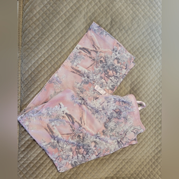 Kings Pink Camo print PJ Pajamas pants Medium pinks and greys - Picture 1 of 6